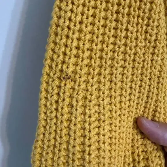 Vintage Yellow Oversized Retro Knit Sweater - Picture 5 of 6